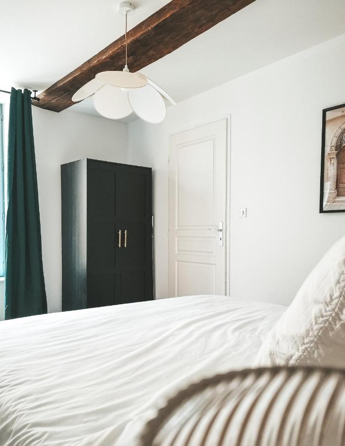 Appartement Vue Sur Chateau-Fort 3 Etoiles 세단 외부 사진